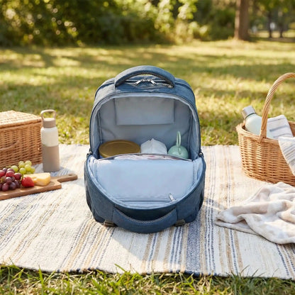 sac-a-langer-sac-a-dos-pose-sur-tapis-de-piquenique